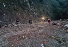 Explosión de pipa paraliza tránsito en tramo Xilitla-San Juan del Río