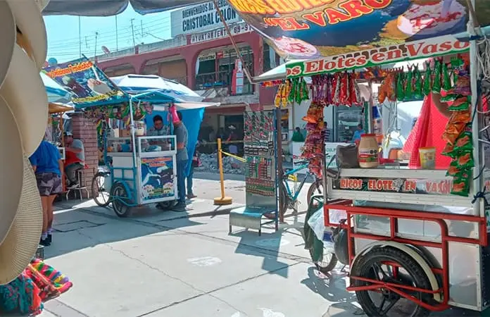 Reubican a comerciantes en la Plaza Fundadores