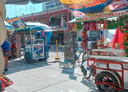 Reubican a comerciantes en la Plaza Fundadores