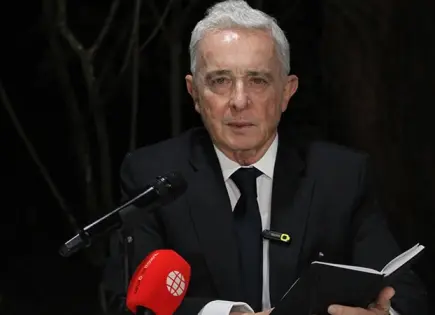 Revocan condena contra A. Uribe