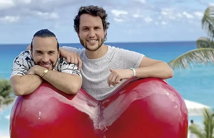 Apio Quijano se compromete con su novio