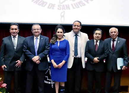 COLEGIO DE LA PROFESIÓN MÉDICA DEL ESTADO DE SLP COLEGIO DE LA PROFESIÓN MÉDICA DEL ESTADO DE SLP