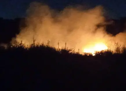 Controlan incendio en camino a San Juanico; no hay heridos
