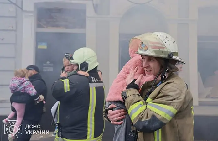 EU sanciona a 2 petroleras rusas