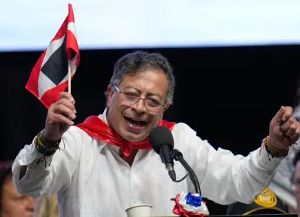 Gobierno colombiano presenta proyecto de ley para convocar Asamblea Constituyente