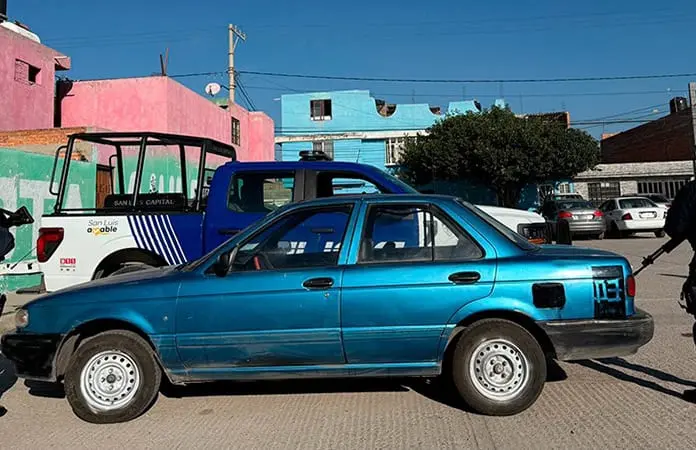 Localizan dos vehículos robados