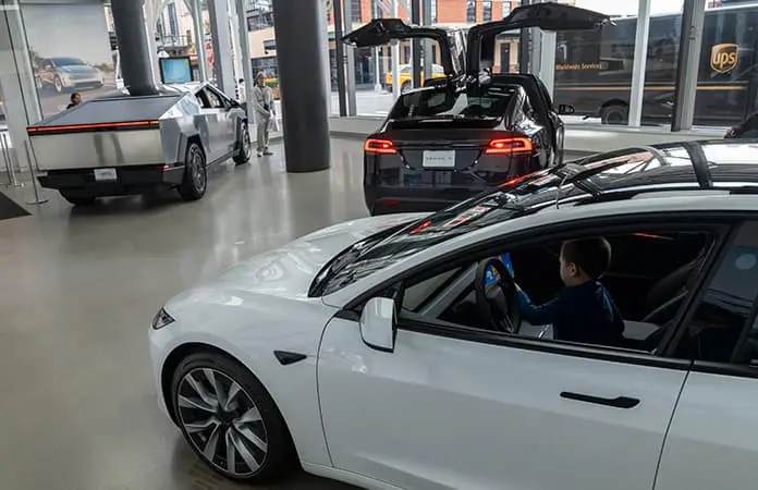 Los beneficios de Tesla se desploman