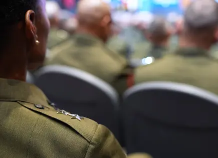 El Pentágono acepta donación de 130 millones de dólares para sueldos militares