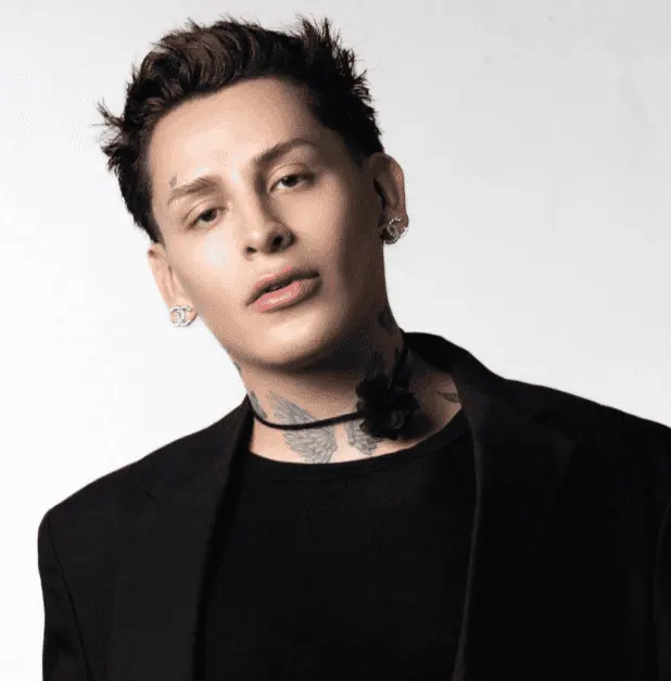 Kunno insinúa posible embarazo de Ángela Aguilar con Christian Nodal