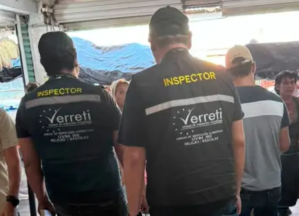 Detectan locatarios inspectores piratas