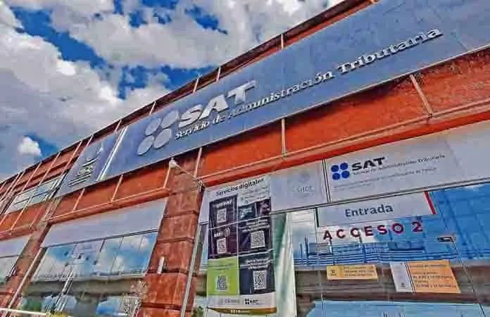 Incluye el SAT en su lista negra a 141 contribuyentes