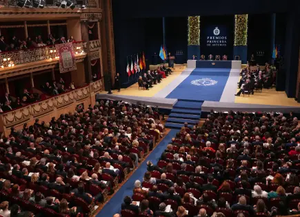 Premios Princesa de Asturias hacen un llamado a la educación y el respeto en su ceremonia