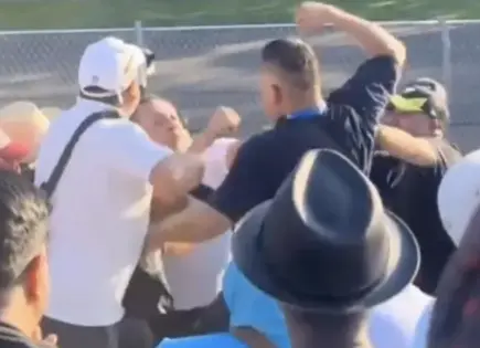 Aficionados se pelean en gradas del Autódromo durante calificación del GP de México