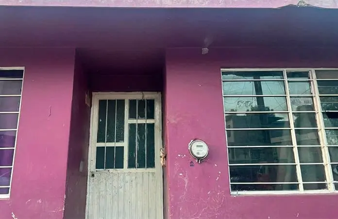 Delincuentes en moto disparan contra casa en Tamuín