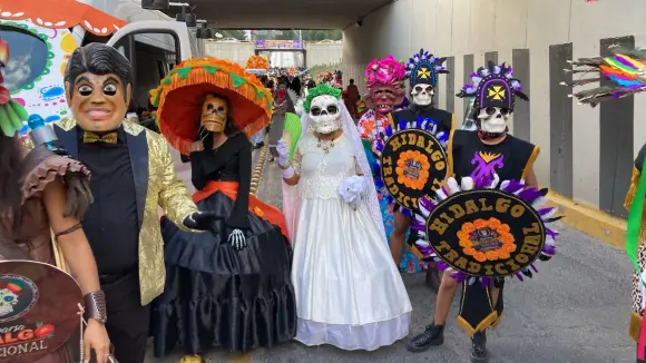 El Centro Histórico vibra con el inicio del Xantolo en tu Ciudad 2025