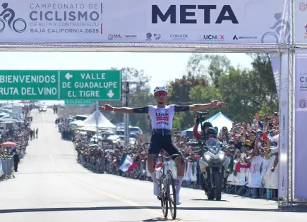 Isaac del Toro se corona en el Campeonato Nacional de Ciclismo de Ruta 2025 en Ensenada