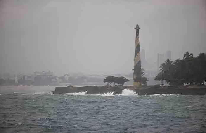 Melissa alcanza fuerza de huracán