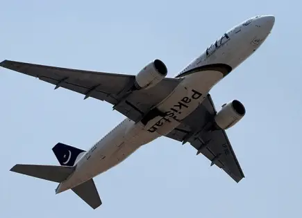 Reanuda PIA sus vuelos al R. Unido