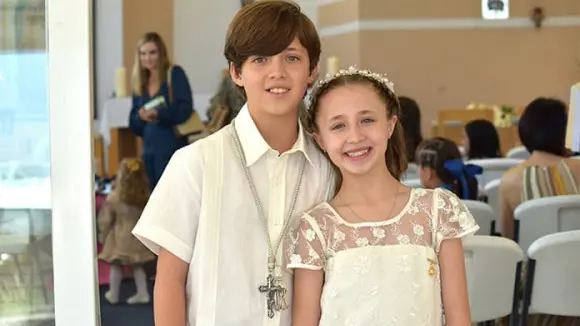 REFLEXIONAN SU FE REFLEXIONAN SU FE