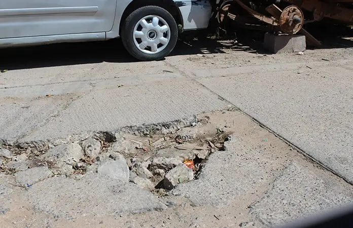 Baches y fugas, lo que más afecta a la capital