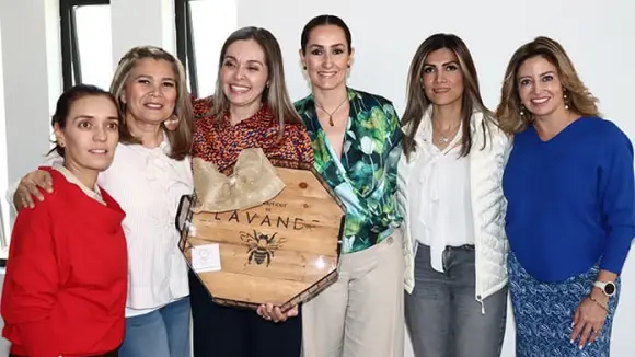 CHARLA "INTERIORISMO CON PLANTAS" CHARLA "INTERIORISMO CON PLANTAS"