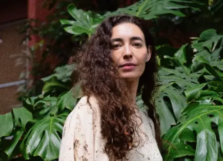 Fernanda Trías galardonada con el Premio Sor Juana Inés de la Cruz