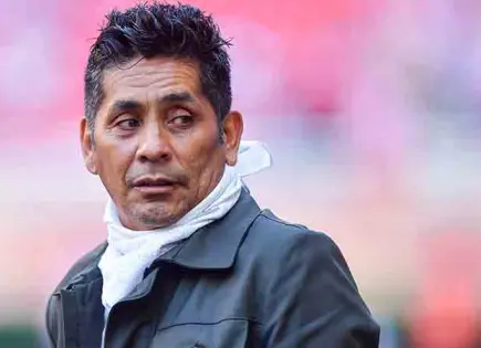 Jorge Campos lamenta muerte de M. Lapuente