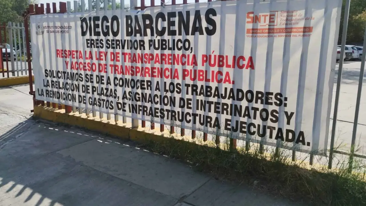 "¡No nos van a callar!": protestan alumnos del ITSLP contra directivos