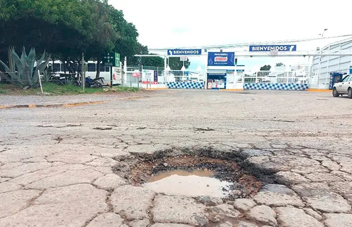 Atenderá Municipio 14 baches de la Z.I.