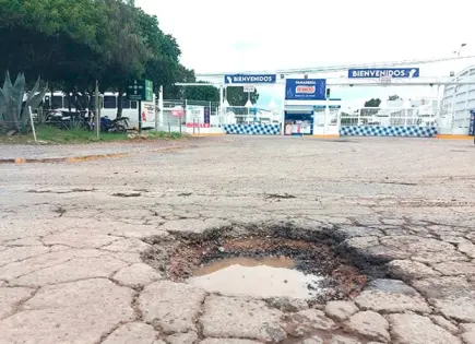 Atenderá Municipio 14 baches de la Z.I.