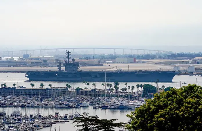 EU pierde dos aviones en el mar