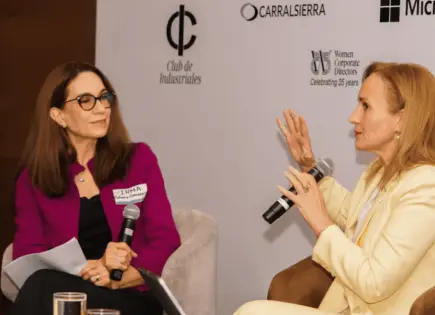 Mujeres analizan finanzas y política en el Día IWF de México Mujeres analizan finanzas y política en el Día IWF de México