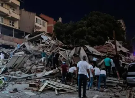 Sismo de magnitud 6.1 sacude oeste de Turquía Sismo de magnitud 6.1 sacude oeste de Turquía