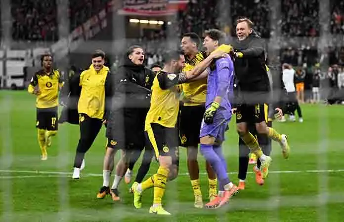 Dortmund derrota a Frankfurt por penales