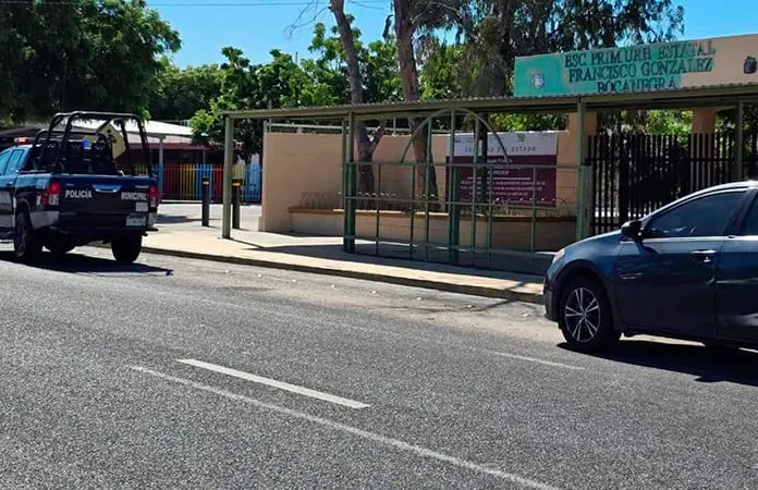 Ingresa menor pistola a escuela primaria de BC