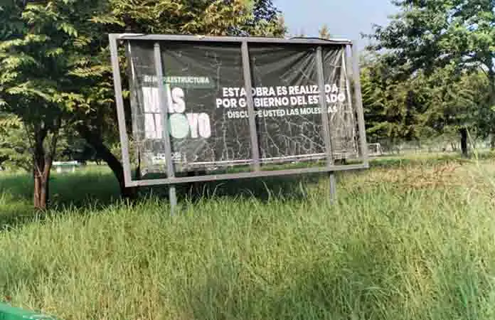 Maleza invade el parque Tantocob