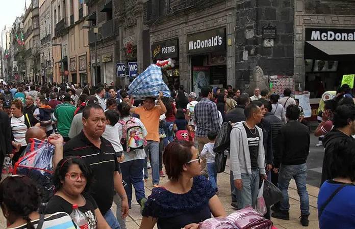 Mejora perspectiva de México a estable