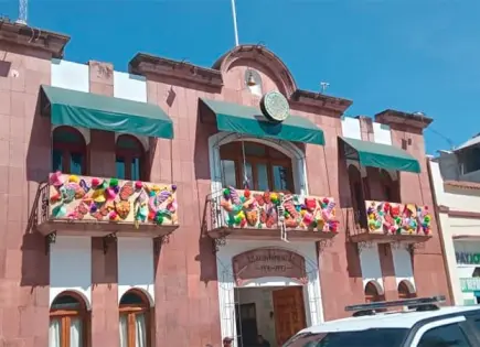 Aumentan 3% el salario a burócratas municipales Aumentan 3% el salario a burócratas municipales