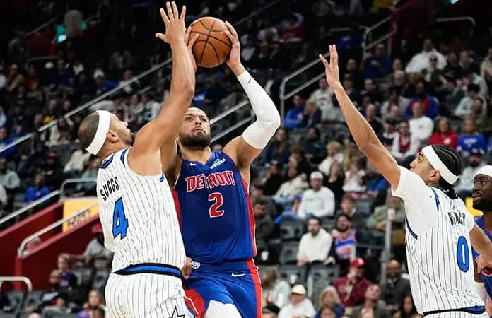 Doblegan Pistons 135-116 a Magic