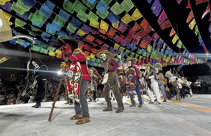 Estudiantes de arte denuncian abandono institucional