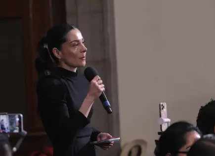 García Vilchis reaparece en la mañanera como periodista