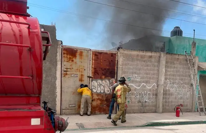 Menores provocan incendio en baldío