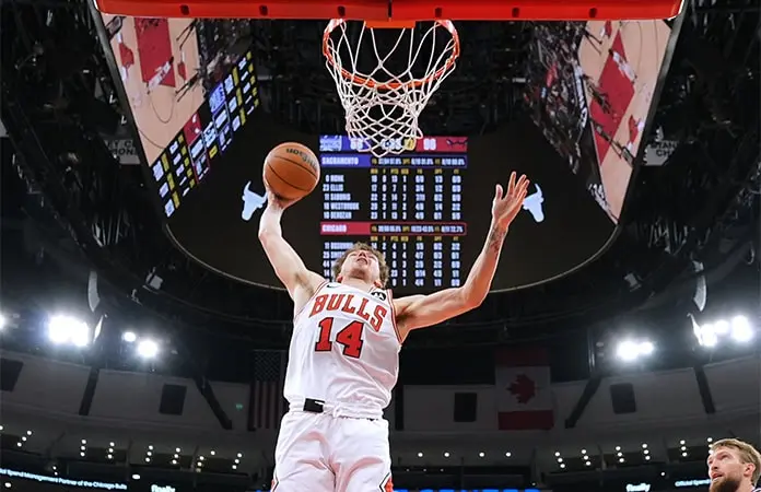 Siguen invictos los Bulls, vencen a Kings