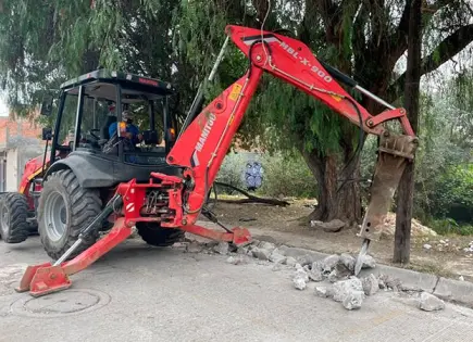 Conectaron drenajes al río Paisanos Conectaron drenajes al río Paisanos
