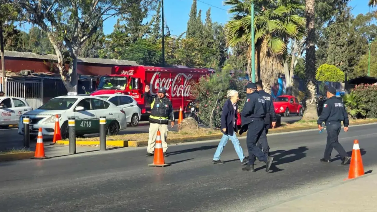 Gráficos | Listo, operativo vial y de seguridad en panteones
