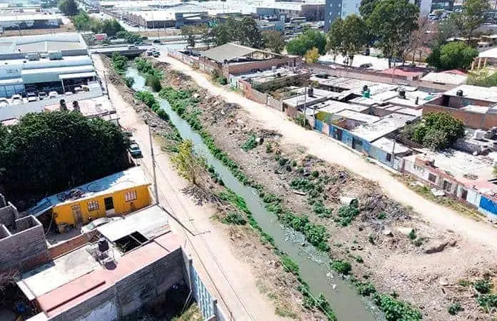Piden entubar drenaje del río Españita; está contaminado