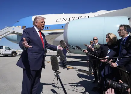 Trump se niega a confirmar si EEUU reanudará pruebas nucleares Trump se niega a confirmar si EEUU reanudará pruebas nucleares