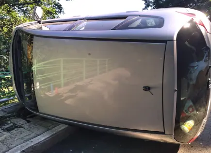 Volcadura en carretera Xilitla–San Juan del Río; no hay lesionados