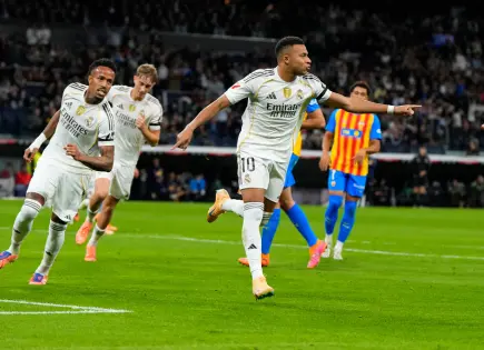 Real Madrid firma triunfo y aumenta presión al Barcelona