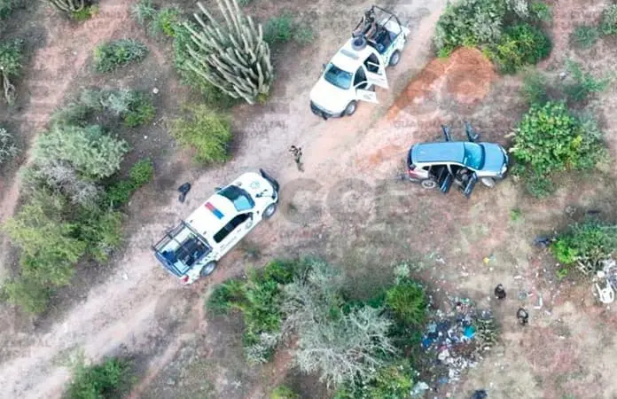 Aseguran camioneta tras balacera en Rioverde.